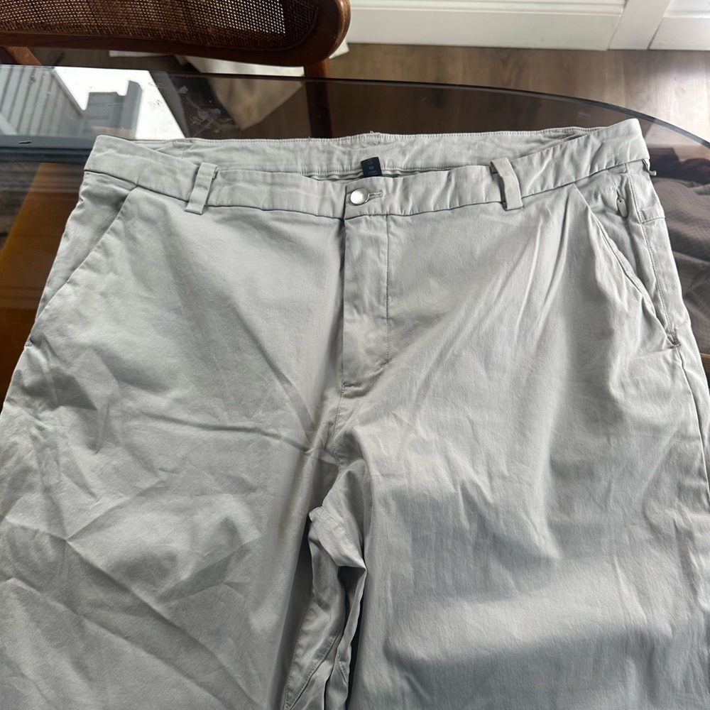 Lululemon men’s pants 38x34 light grey